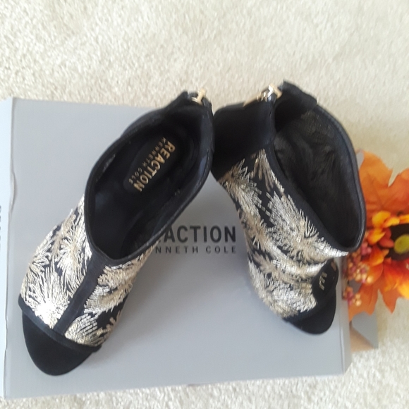 Kenneth Cole Reaction Shoes - Picture 2 of 9